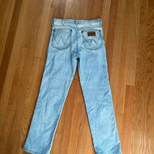 Wrangler Men's Light Blue Straight Jeans